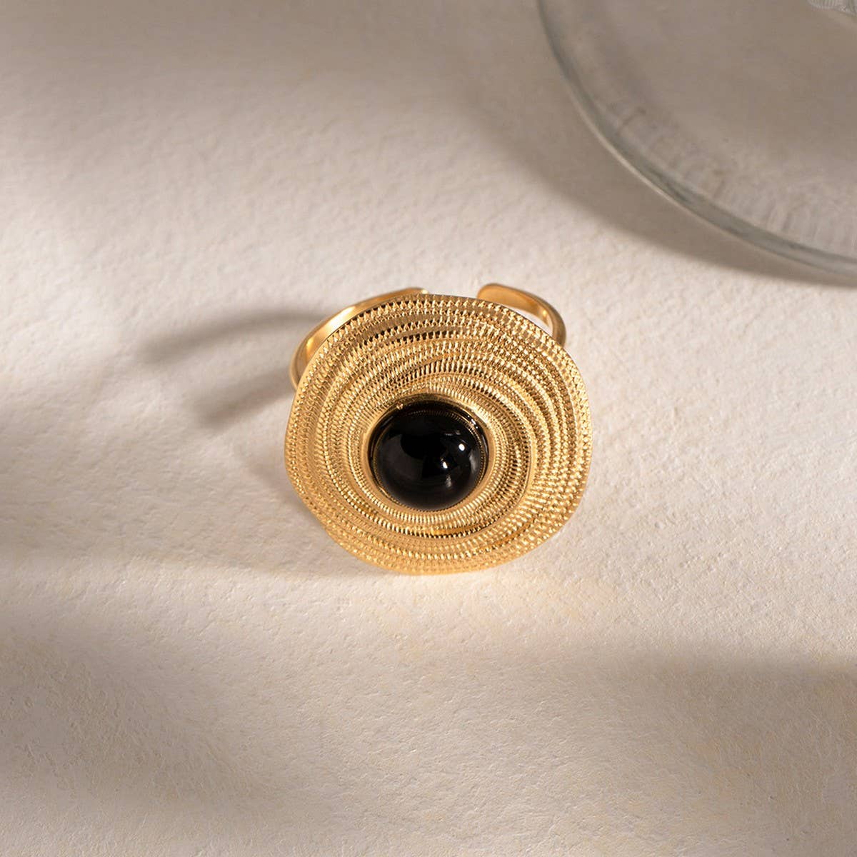 Retro Light Luxury Trendy DevilS Eye COil Ring